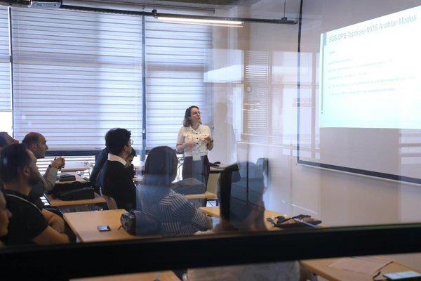 What Are the Effective Strategies for UK Startups to Attract Angel Investors?