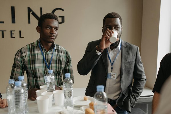 How to establish a UK-based organic pet food delivery service and ensure compliance with food safety and animal welfare laws?